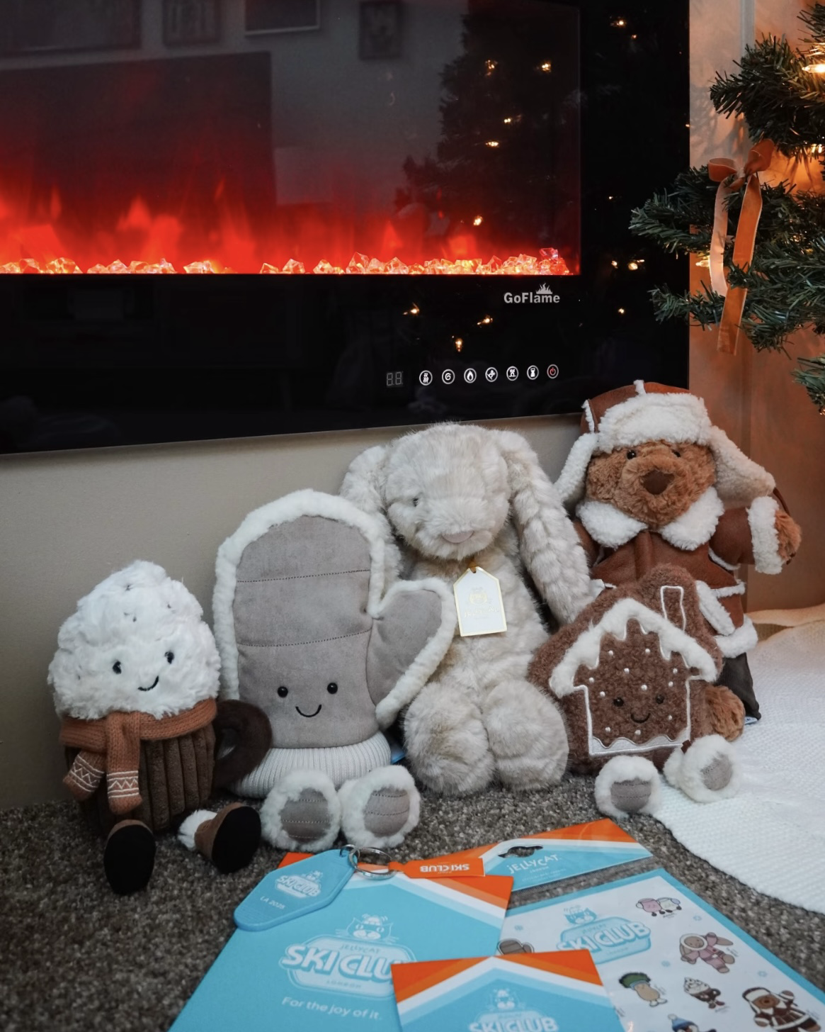 JELLYCAT 洛杉矶限定 巴賽羅熊 金標奶油邦尼兔 毛茅茅手套 圍巾熱可可 薑餅屋