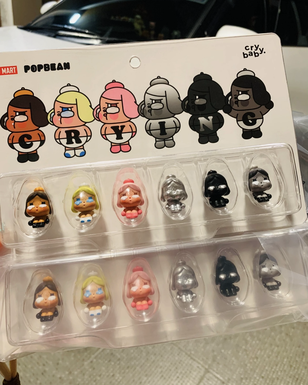 POPMART 泡泡瑪特 CRYBABY POP bean 萌粒吊卡 哭娃 公仔
