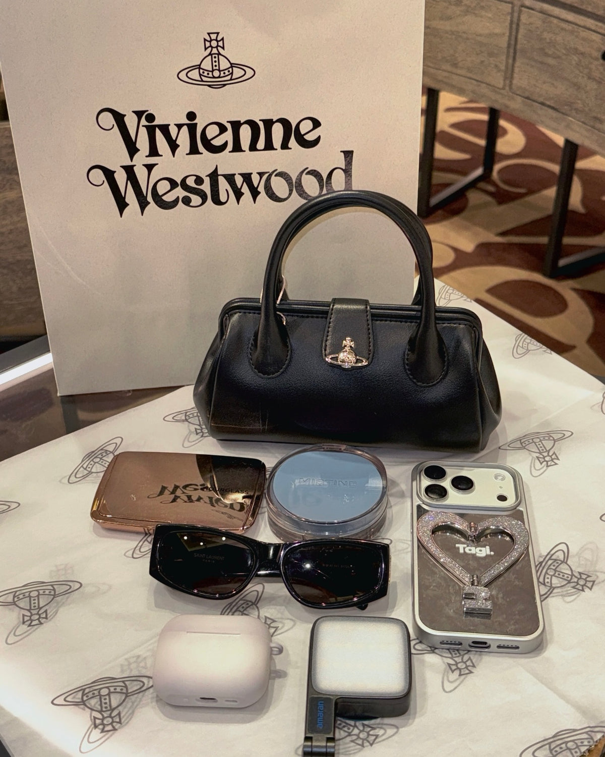VIVIENNE WESTWOOD Pamela 鱷魚壓紋 波士頒包 手提包 黑色 西太后 薇薇安