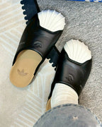 Adidas Original Adimule 黑白撞色貝殼頭皮革勃肯鞋拖鞋懶人鞋包頭鞋男女鞋 LC0411