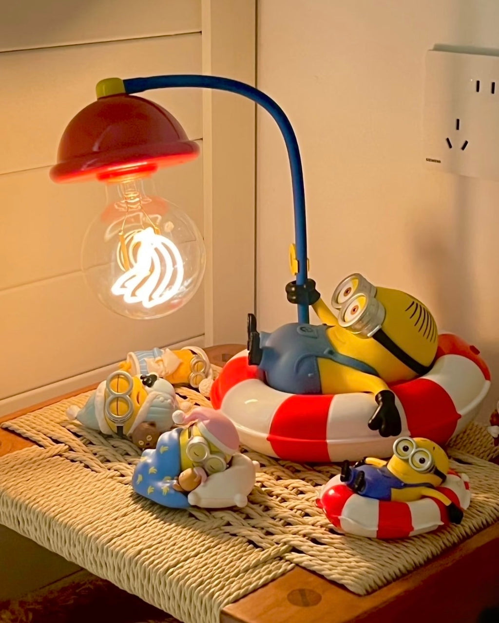 正版授權Minions Fishing Lamp 小小兵 釣魚氛圍燈 夜燈 公仔