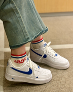 NIKE AIR FORCE 1 '07 皇家藍白 刺繡小勾 碳纖維勾 低筒休閑鞋 男鞋 IV5732-100
