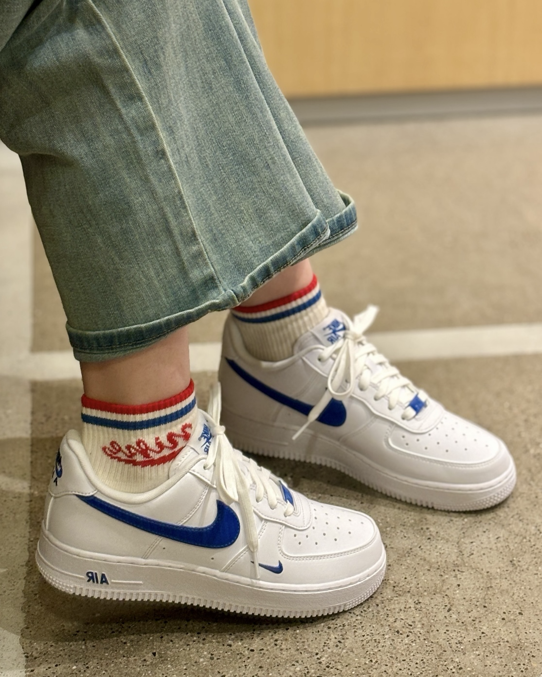 NIKE AIR FORCE 1 '07 皇家藍白 刺繡小勾 碳纖維勾 低筒休閑鞋 男鞋 IV5732-100