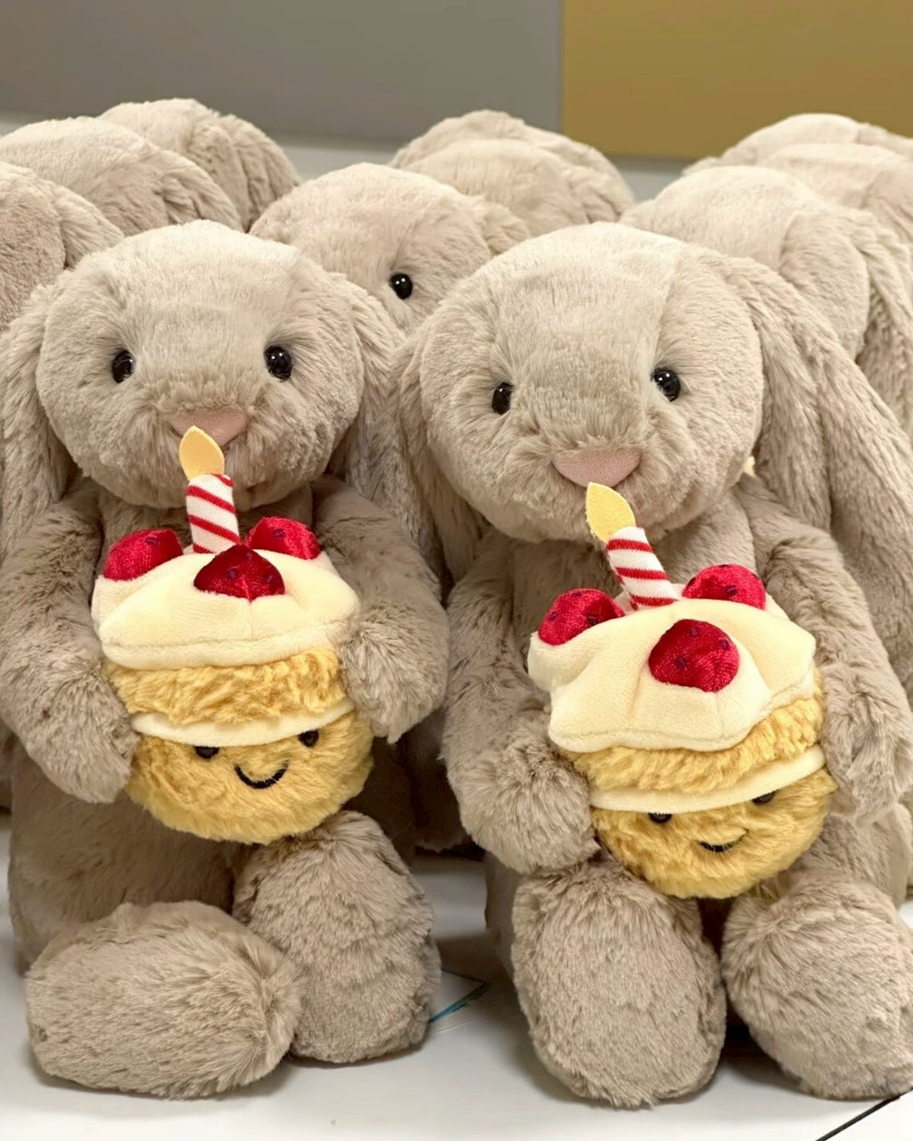 JELLYCAT 蛋糕邦尼兔 生日蛋糕 毛絨 安撫娃娃 玩偶