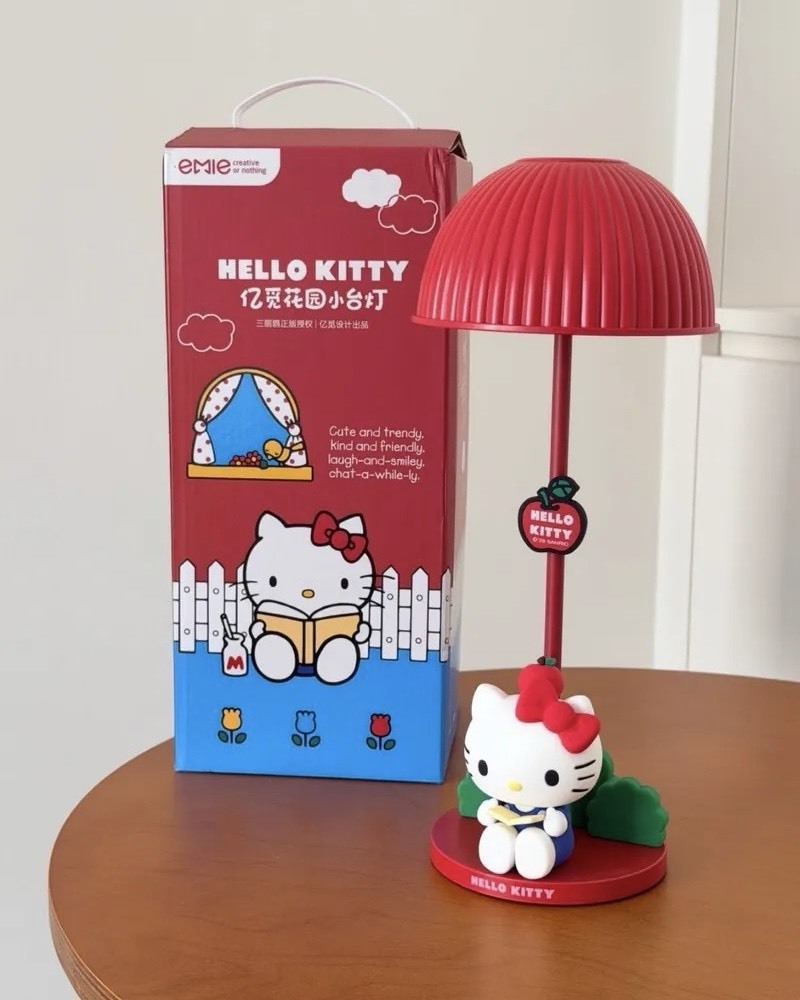 正版授權 SANRIO 三麗鷗 HELLO KITTY花園小台燈 三檔亮度 可調節 小夜燈 禮盒組