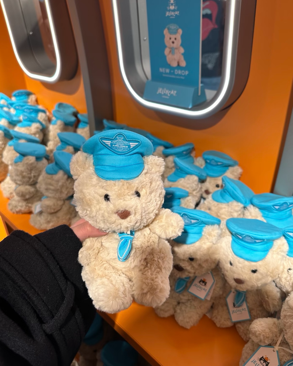 JELLYCAT x Harrods 倫敦限定 機場熊 巴塞羅熊 聯名 毛絨娃娃