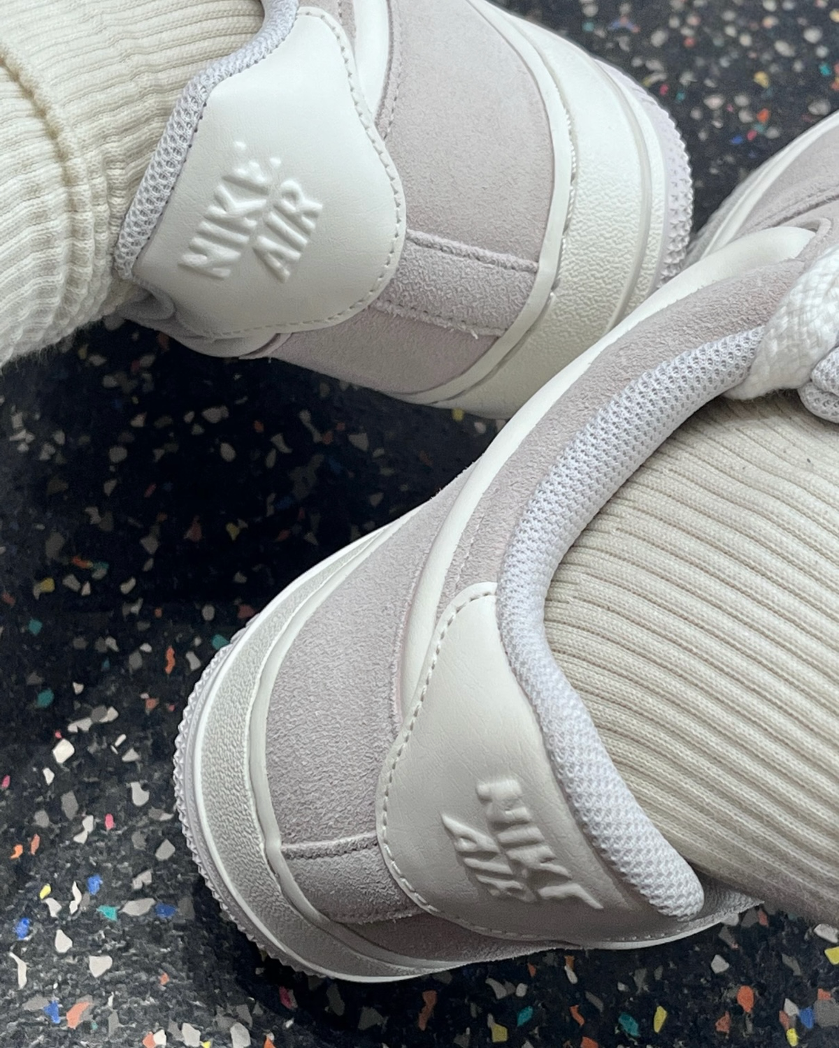 NIKE AIR FORCE 1 '07 LV8 灰白 復古 麻皮 果凍 立體勾勾 男鞋 IU7592-078