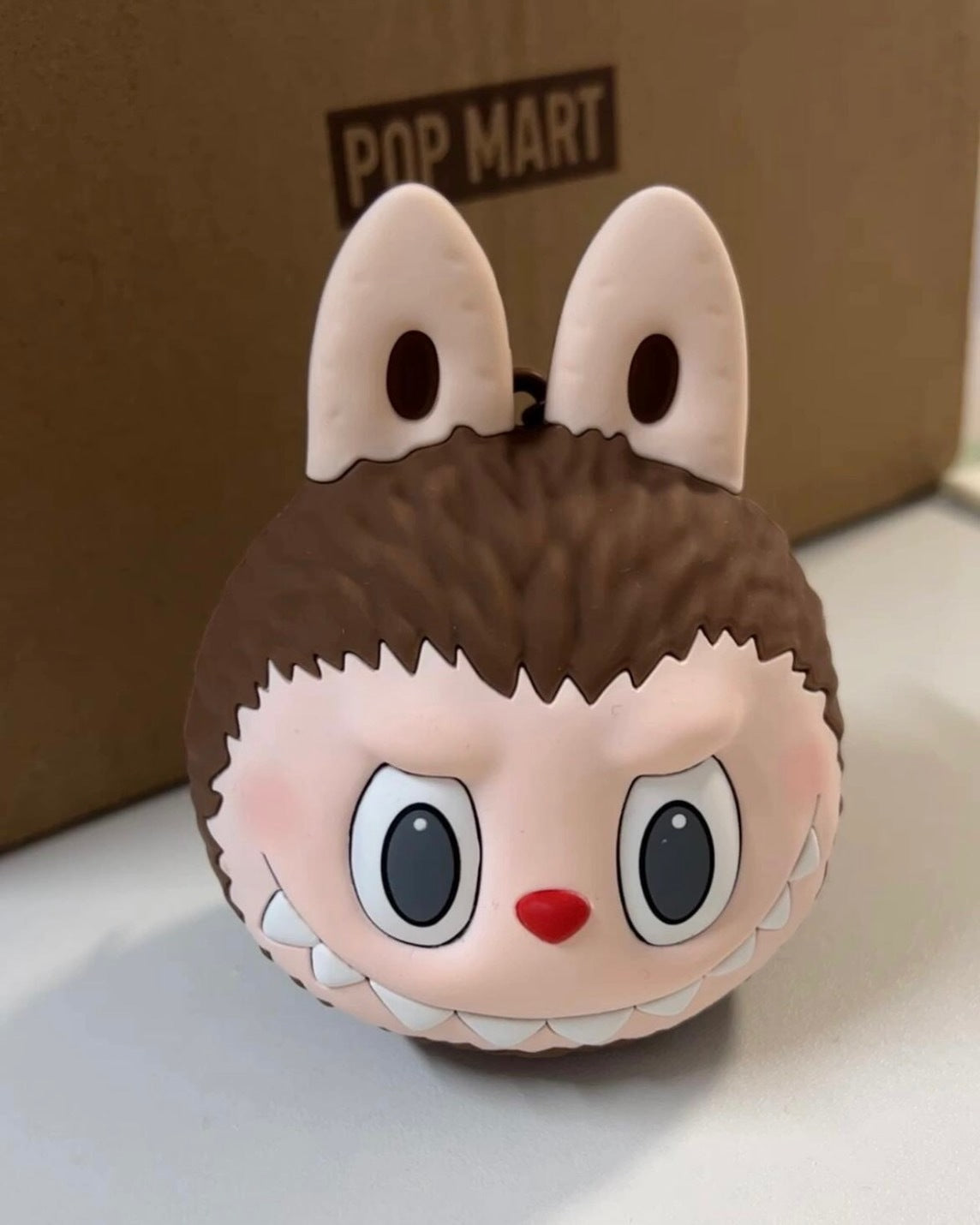 POPMART 泡泡瑪特 LABUBU ORIGINALS 棕色 矽膠 耳機包