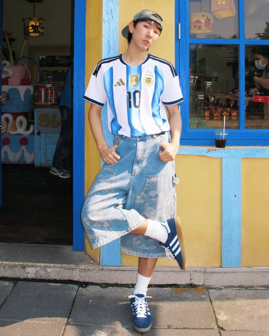 ADIDAS x 2026 FIFA 阿根廷主場球迷版10號梅西球衣世界盃足球衣吸濕排汗短袖 KA8117