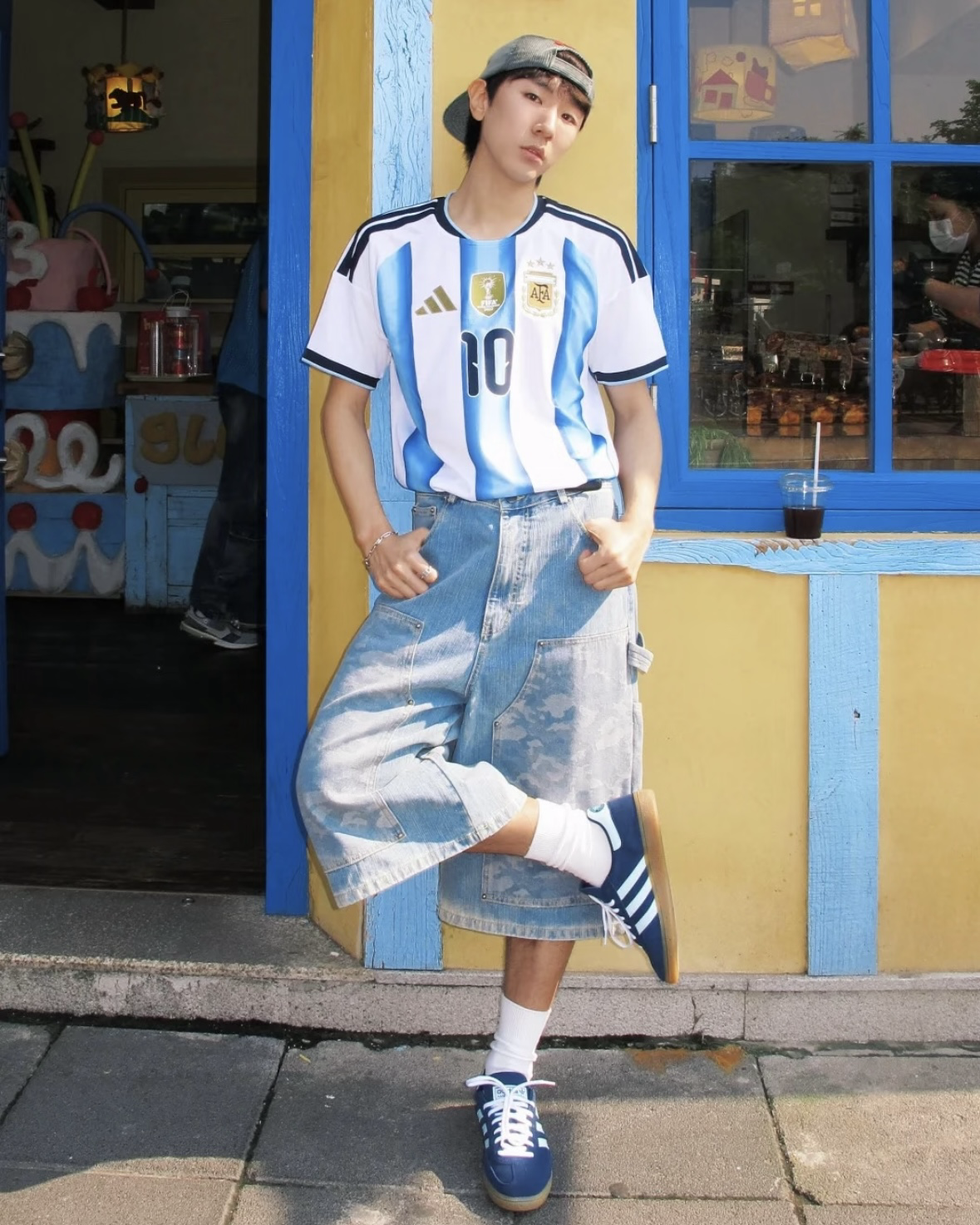ADIDAS x 2026 FIFA 阿根廷主場球迷版10號梅西球衣世界盃足球衣吸濕排汗短袖 KA8117