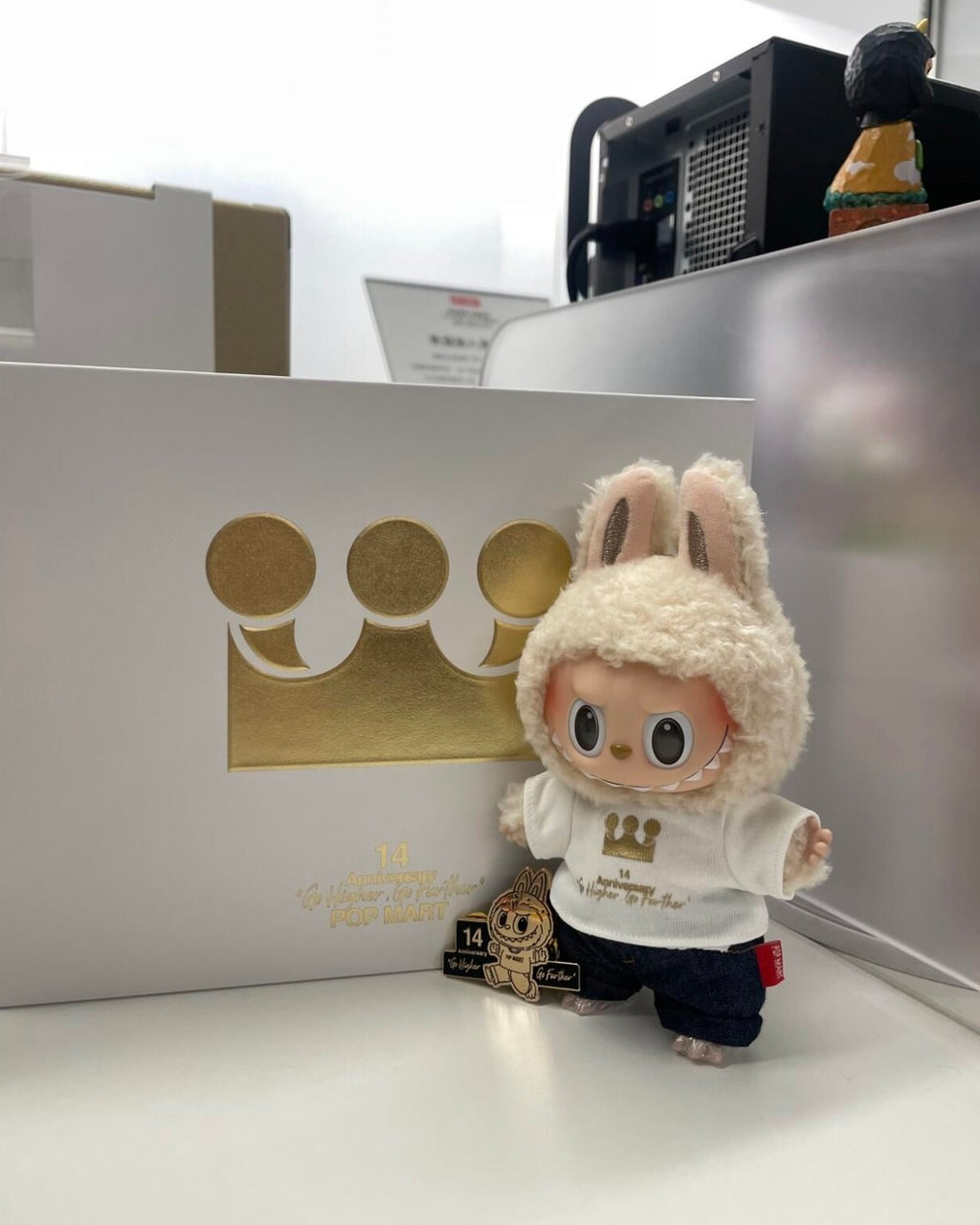 POPMART 泡泡瑪特 LABUBU 14週年員工限定禮盒版