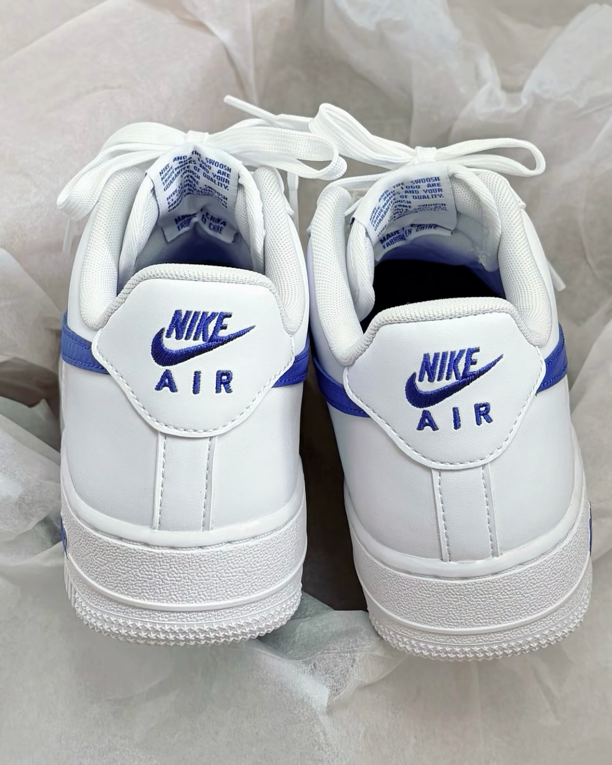 NIKE AIR FORCE 1 '07 皇家藍白 刺繡小勾 碳纖維勾 低筒休閑鞋 男鞋 IV5732-100