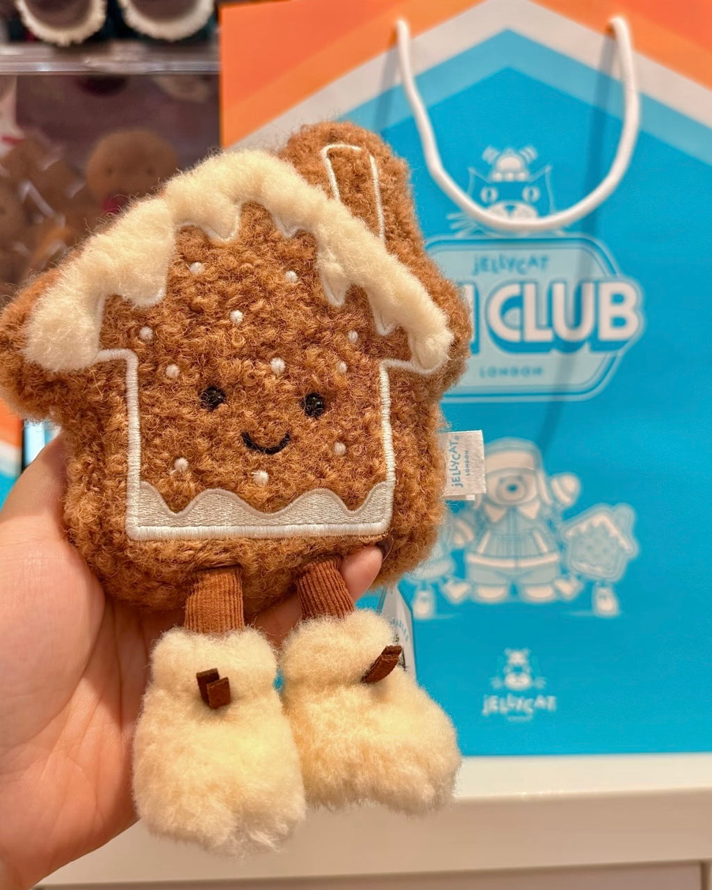 JELLYCAT 洛杉矶限定 巴賽羅熊 金標奶油邦尼兔 毛茅茅手套 圍巾熱可可 薑餅屋