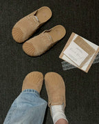 Adidas Original Adimule 卡其色钑釘鹿皮穆勒鞋勃肯鞋拖鞋懶人鞋包頭鞋男女鞋 KZ6604