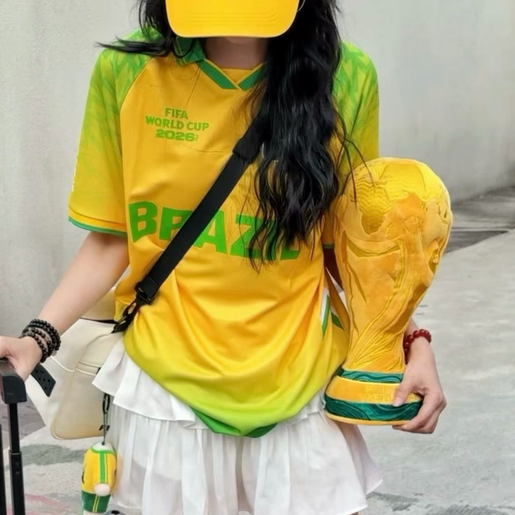 FIFA 2026 世界盃足球 大力神杯 獎盃 毛絨 娃娃 吊飾