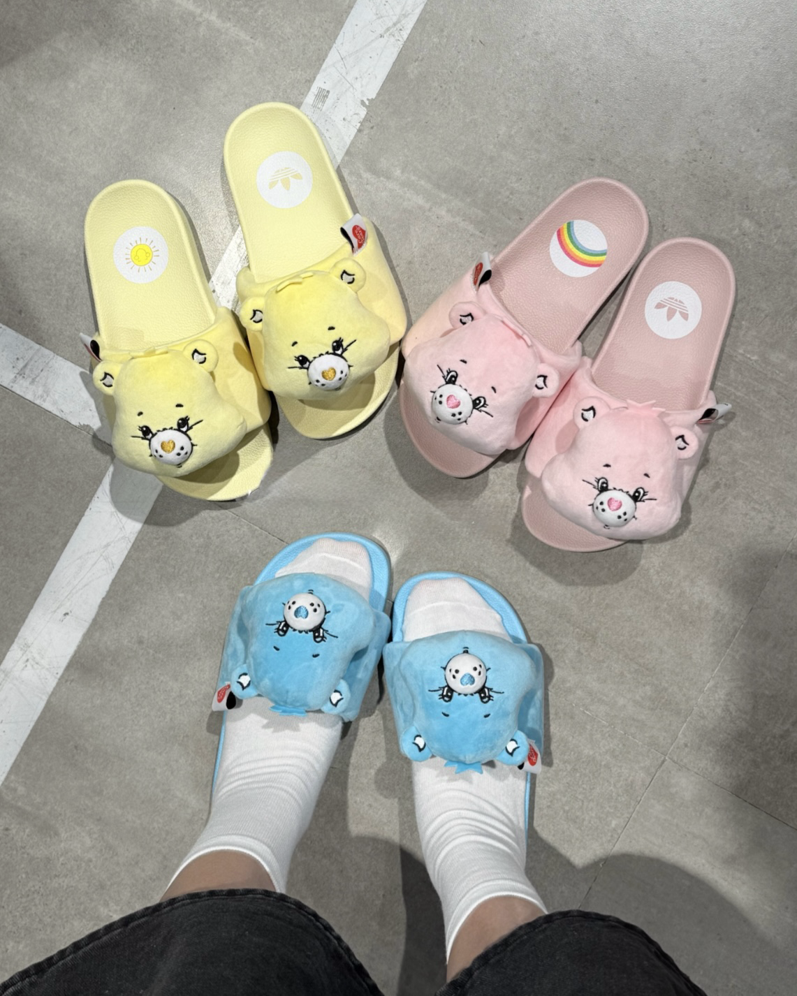 ADIDAS x CARE BEARS Adilette 彩虹熊聯名毛絨拖鞋睡覺熊陽光熊樂觀熊