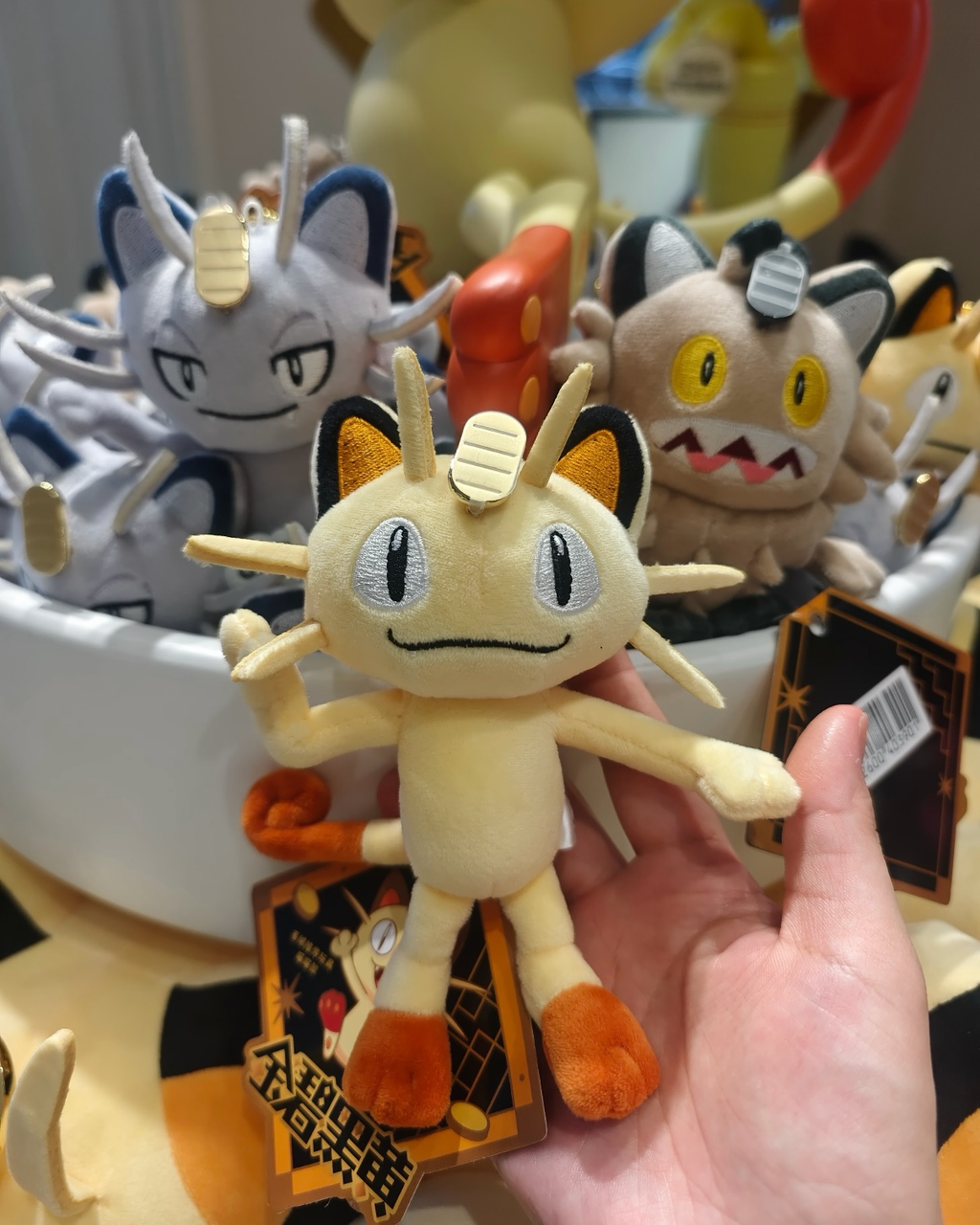 POKÉMON 寶可夢 金碧黑黃系列 喵喵 毛絨 娃娃 吊飾 共3款