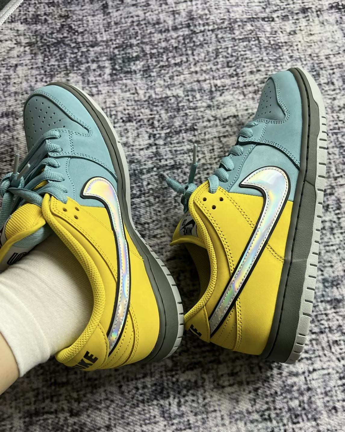 Nike SB Dunk Low Pro 藍黃撞色雷射勾磨砂霧面皮革低筒休閒鞋男鞋 IR1888-700