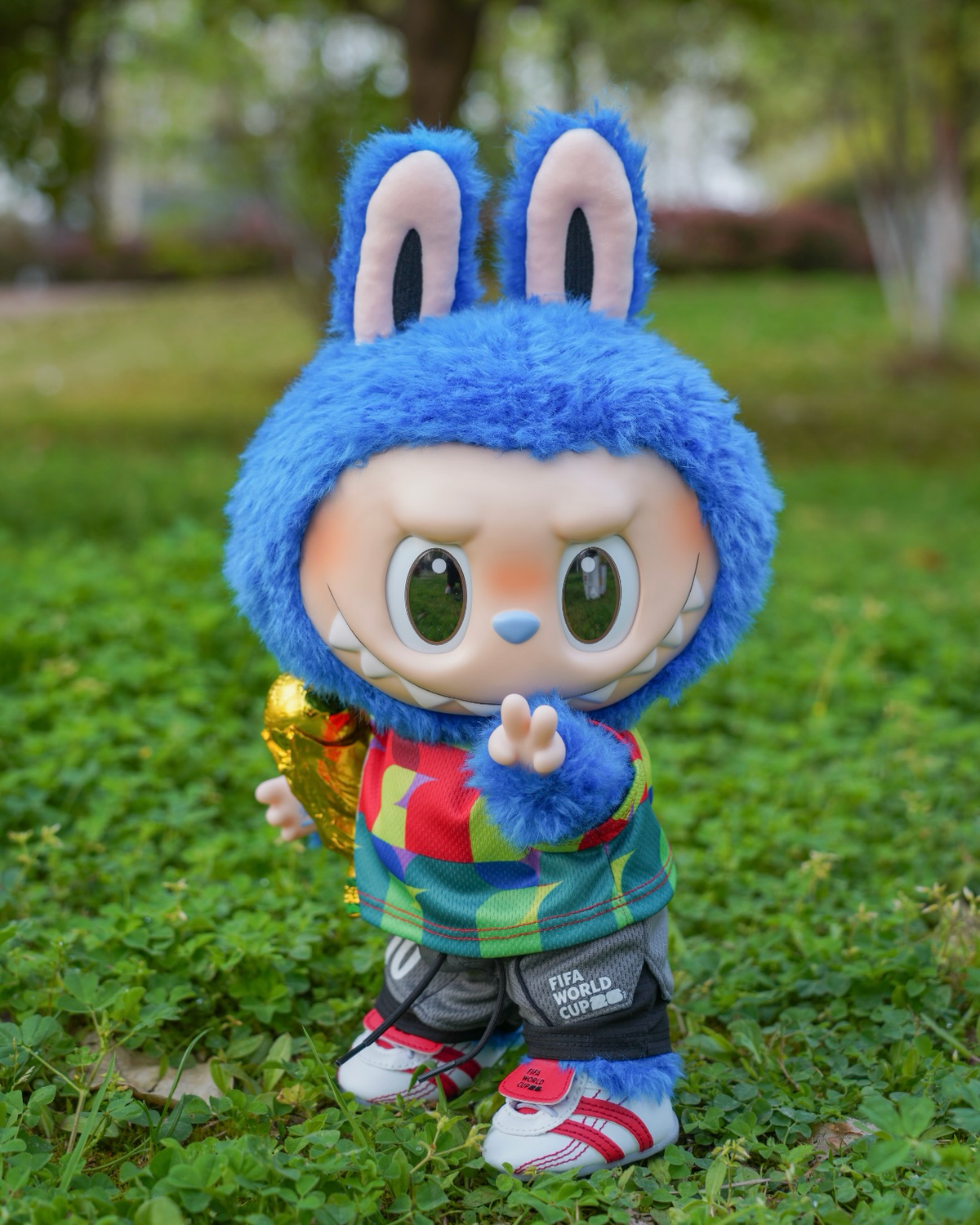 POPMART LABUBU x FIFA Catch the Win 搪膠毛絨公仔 世界盃足球 聯名