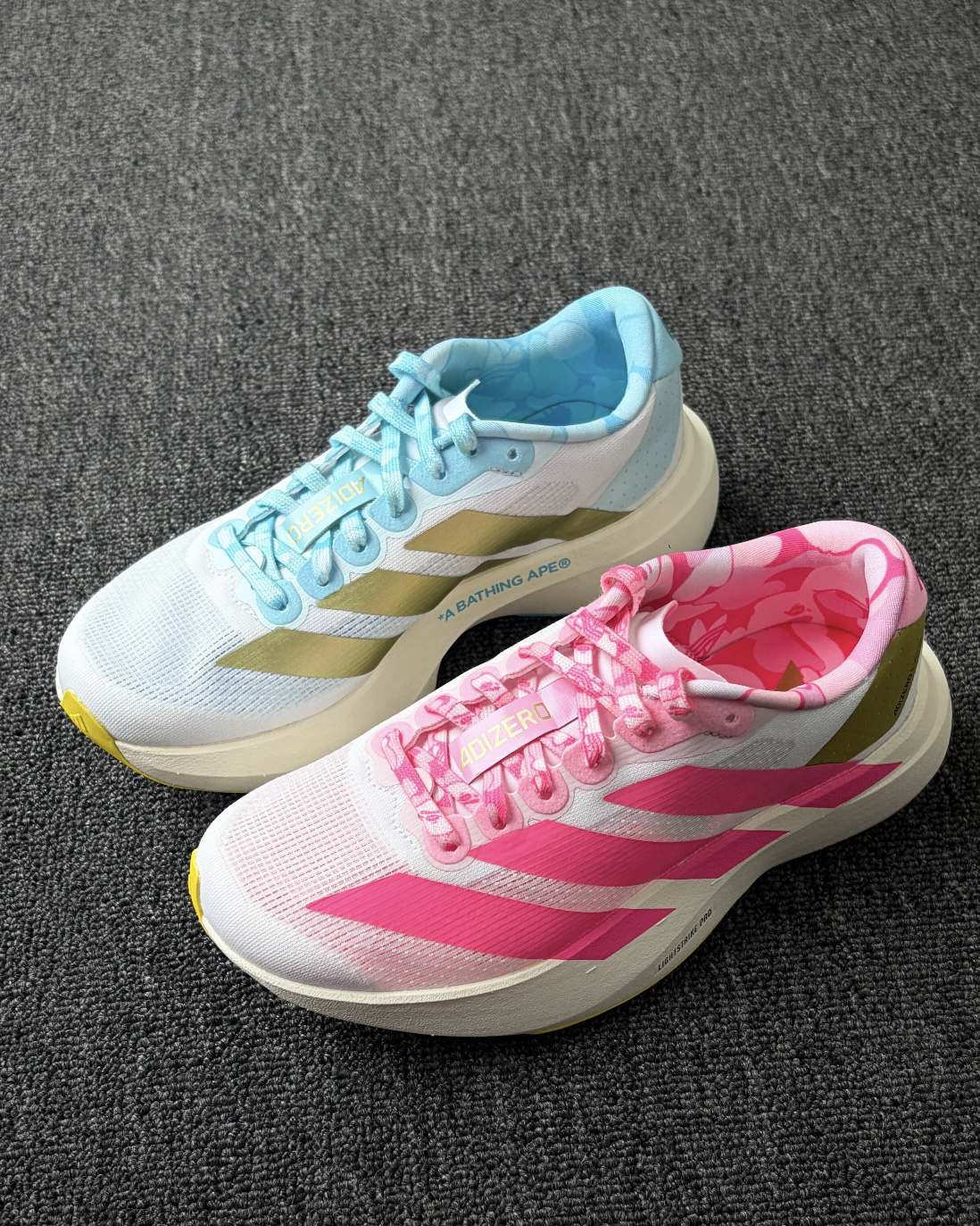 ADIDAS x BAPE ADIZERO EVO SL 藍粉鸳鴦鞋 不對稱 聯名款 跑鞋 運動鞋KJ5751