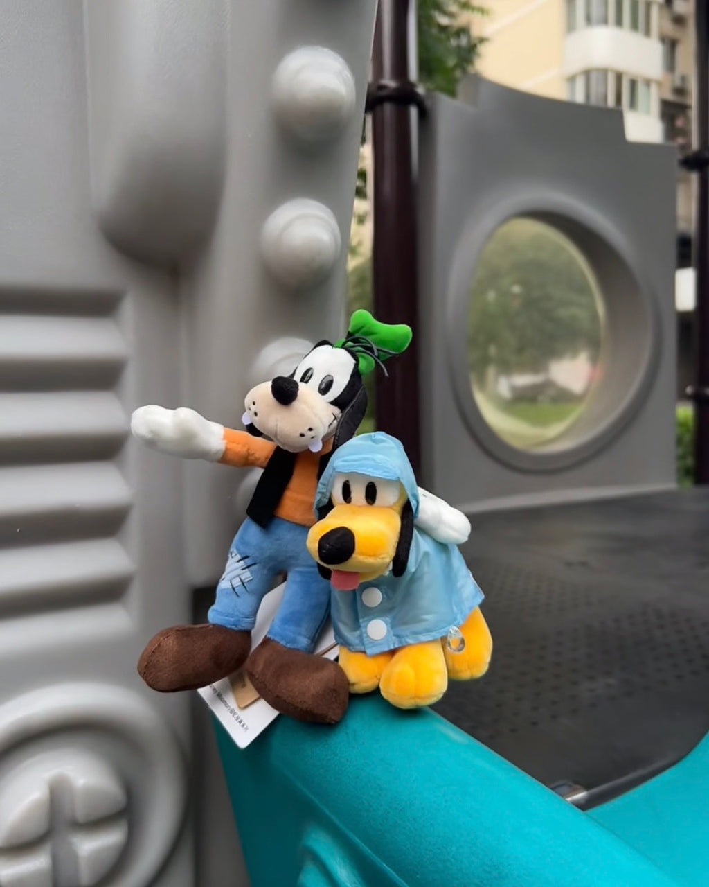 正版授權 DISNEY 迪士尼 高飛 布魯托 雨衣 掛件 毛絨 公仔