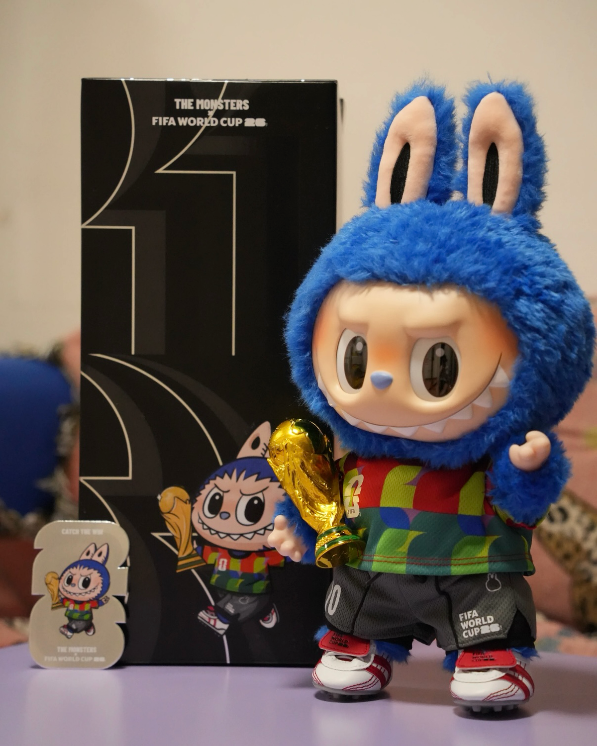 POPMART LABUBU x FIFA Catch the Win 搪膠毛絨公仔 世界盃足球 聯名