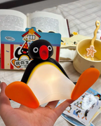 正版授權 PINGU 企鵝家族 坐姿 拍拍燈 小夜燈