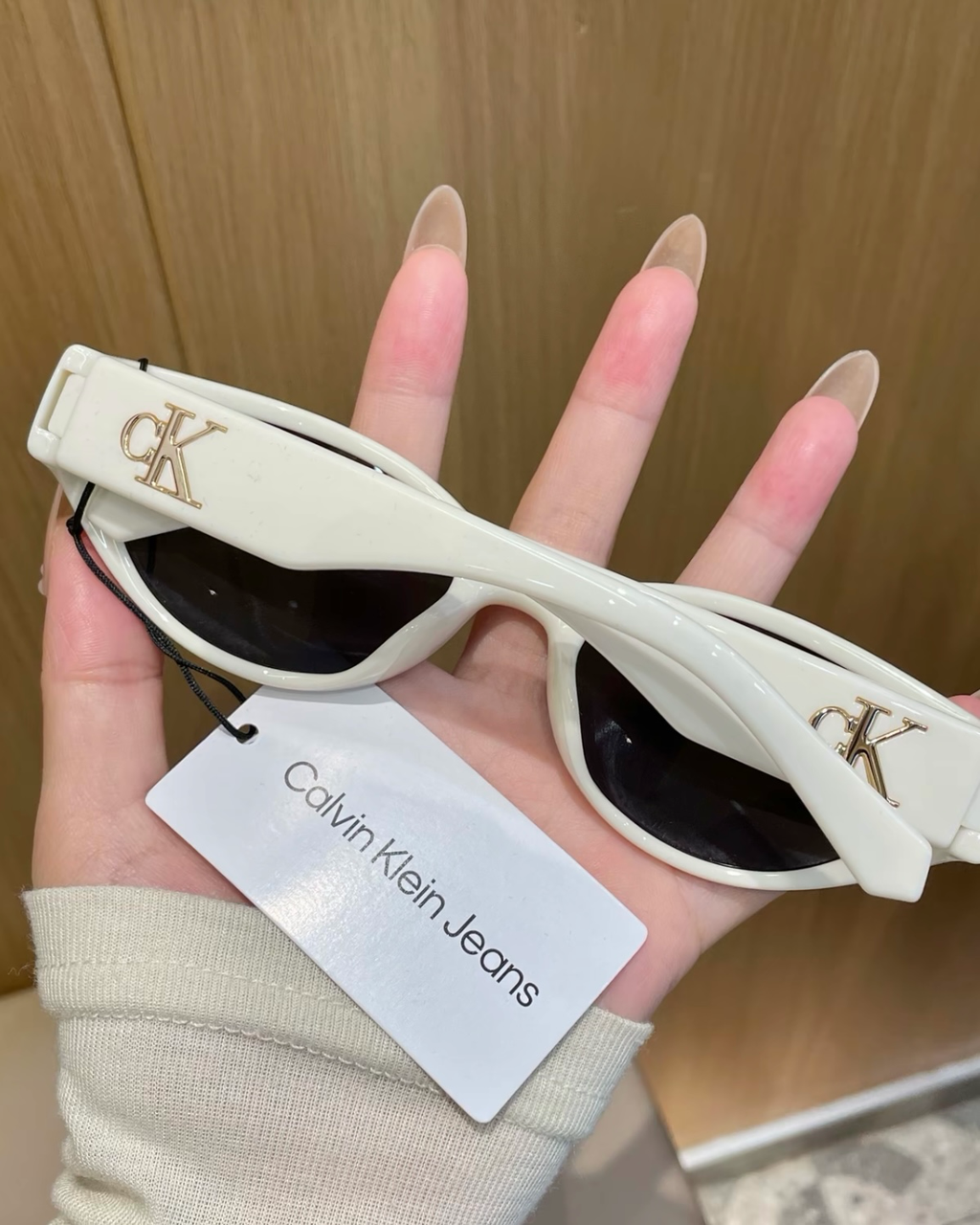 CALVIN KLEIN 墨鏡 太陽眼鏡 方框 貓眼 CK 黑色 米白色