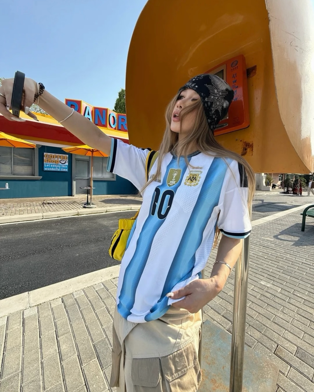 ADIDAS x 2026 FIFA 阿根廷主場球迷版10號梅西球衣世界盃足球衣吸濕排汗短袖 KA8117