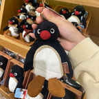 正版授權PINGU 企鵝家族 45週年限定 復古燈芯絨 耳機包 吊飾 零錢包