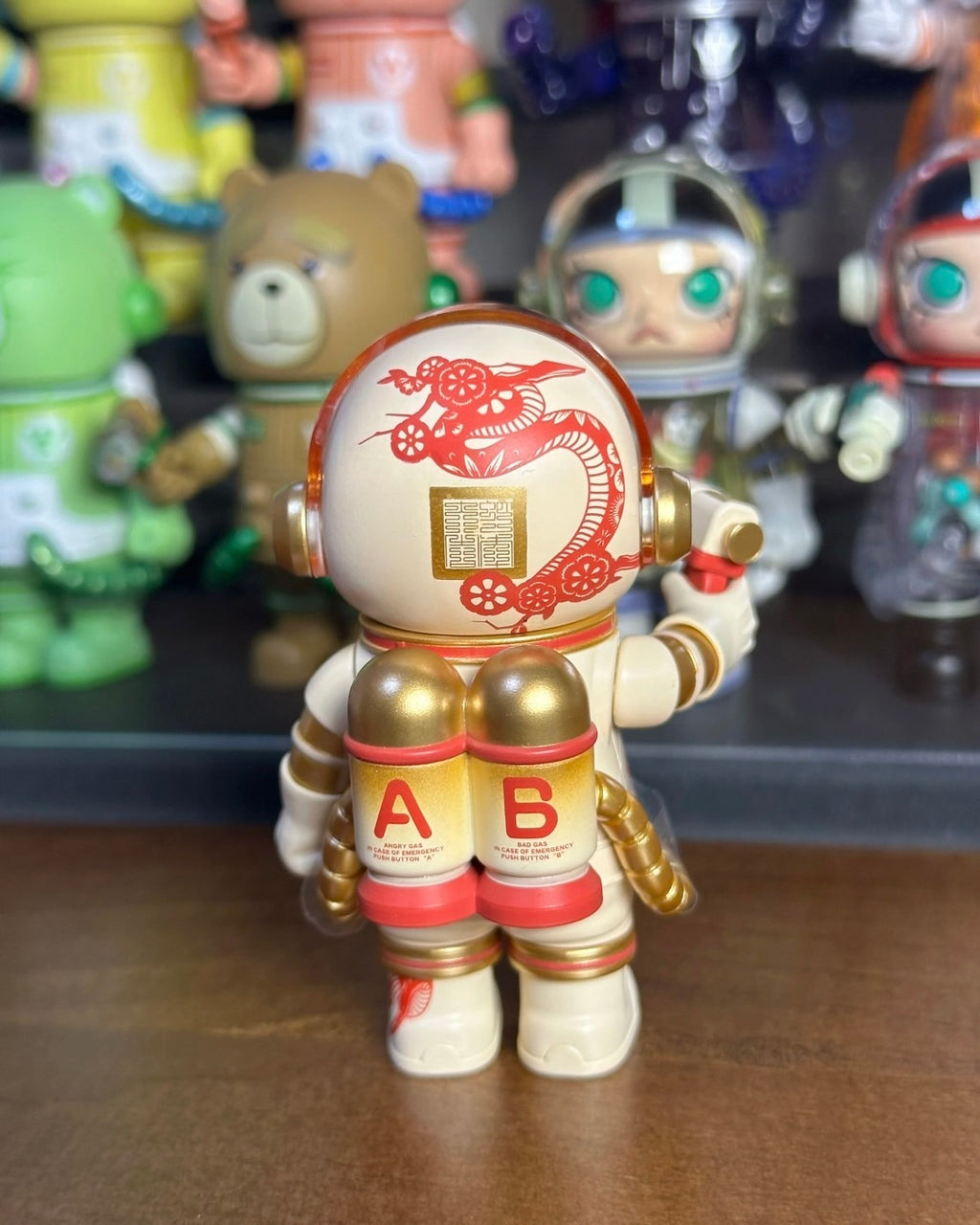 POPMART MEGA SPACE MOLLY 100% 2025 蛇年限定🐍 泡泡瑪特