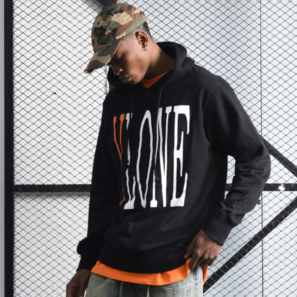 VLONE HOODIE 帽T 黑橘款 HD-1 2019黑橙（現貨）