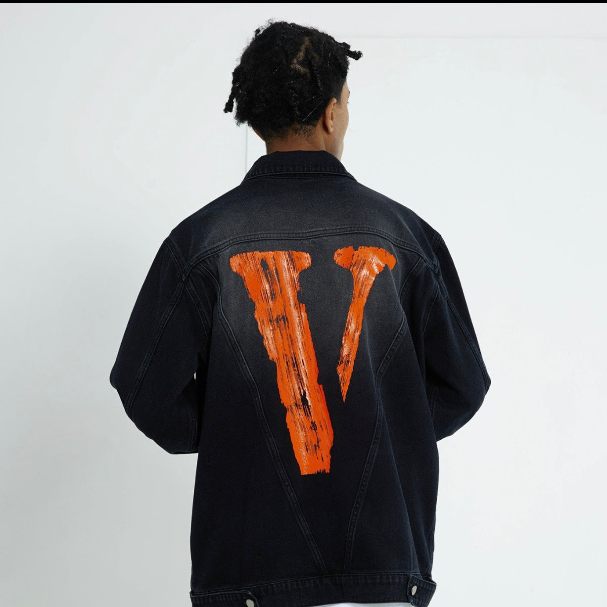 VLONE 牛仔外套 洗水做舊款 VLJE23001（現貨）