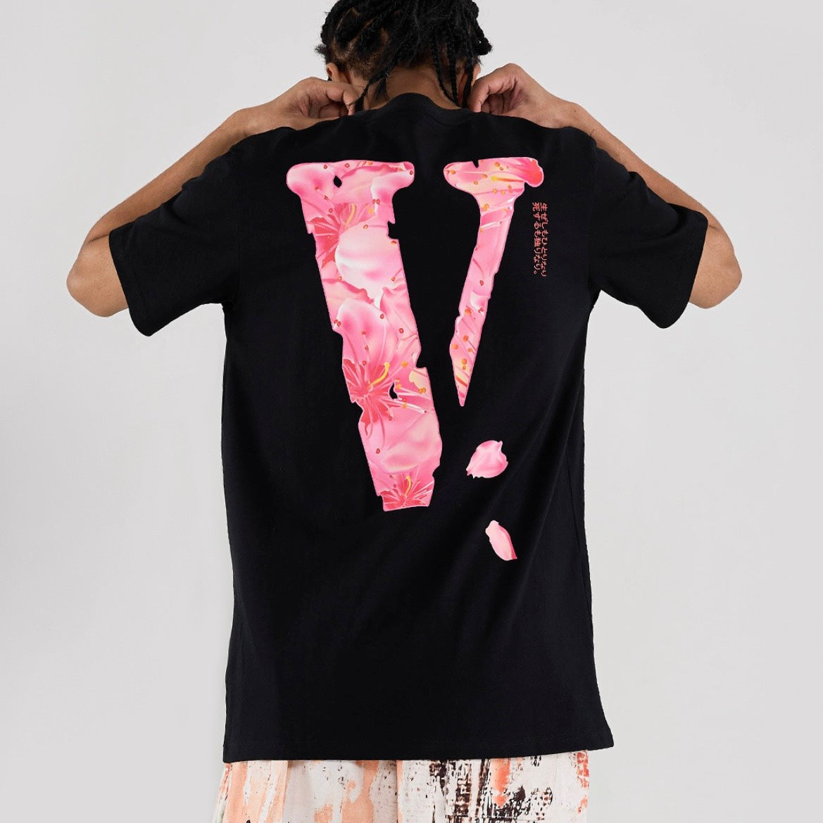 VLONE TEE 短袖 櫻花款 VLTE22004（現貨）