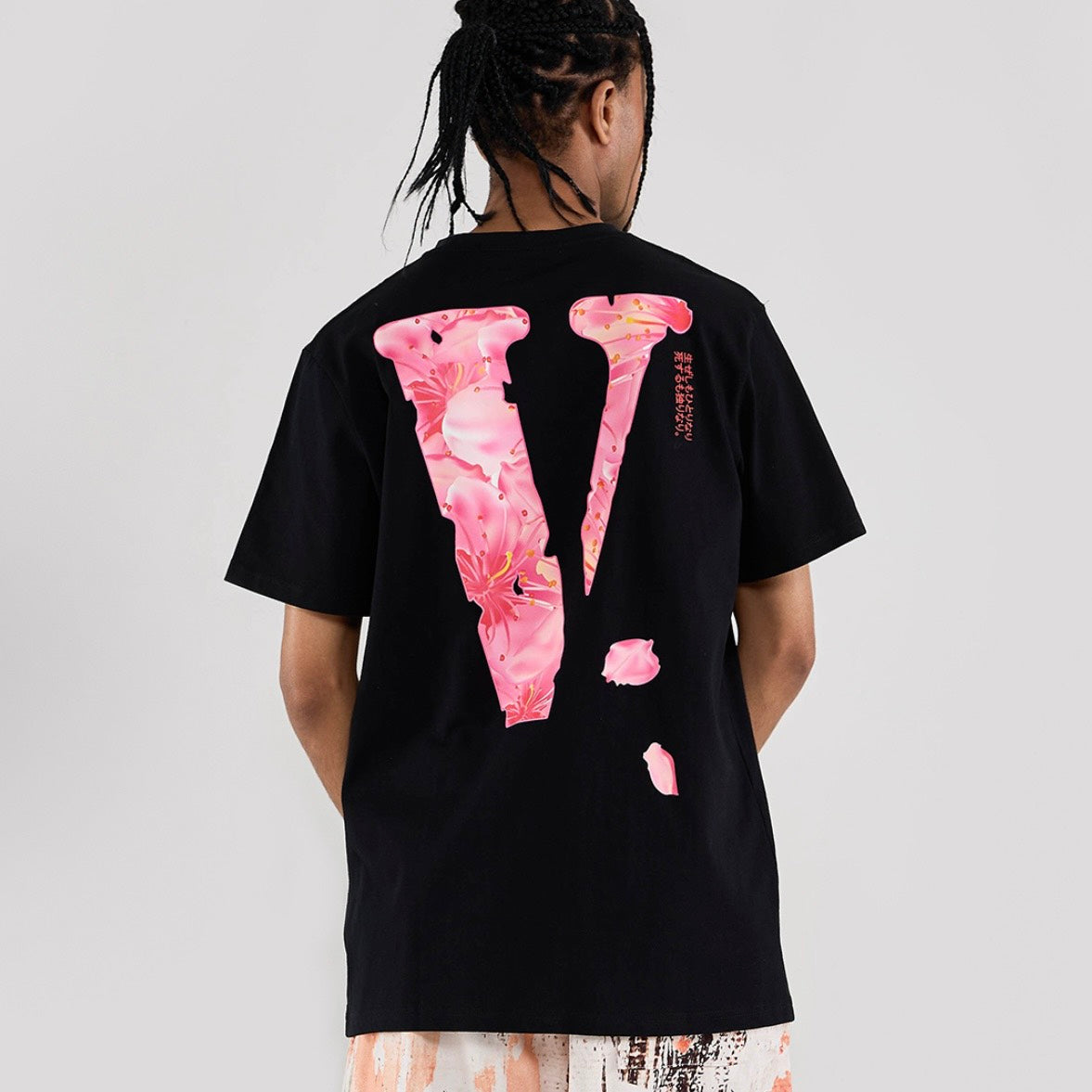 VLONE TEE 短袖 櫻花款 VLTE22004（現貨）