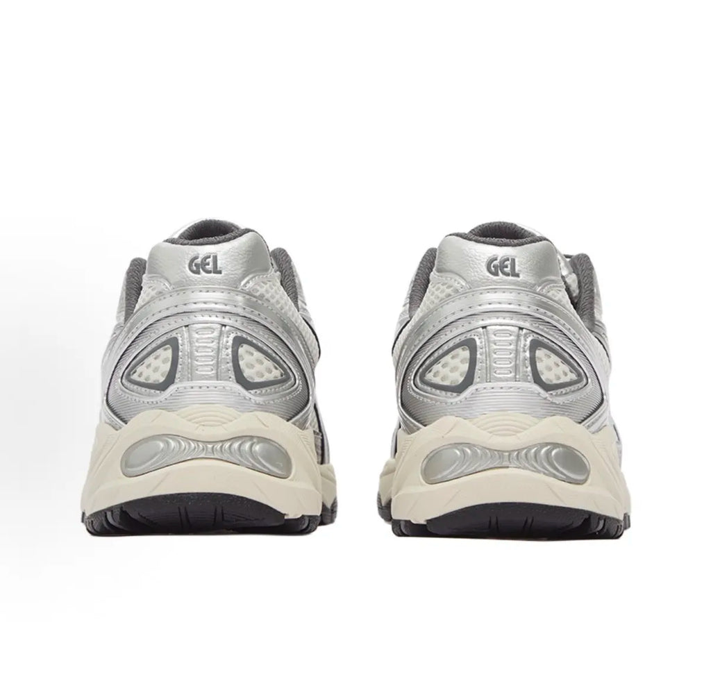ASICS Gel-Kahana TR V4 銀白	1203A497-200